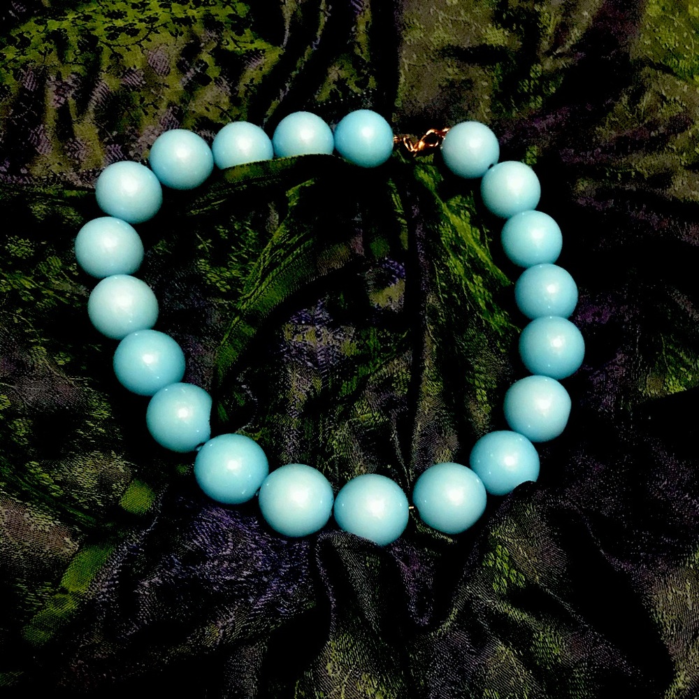 Beautiful Tiffany blue big beaded necklace